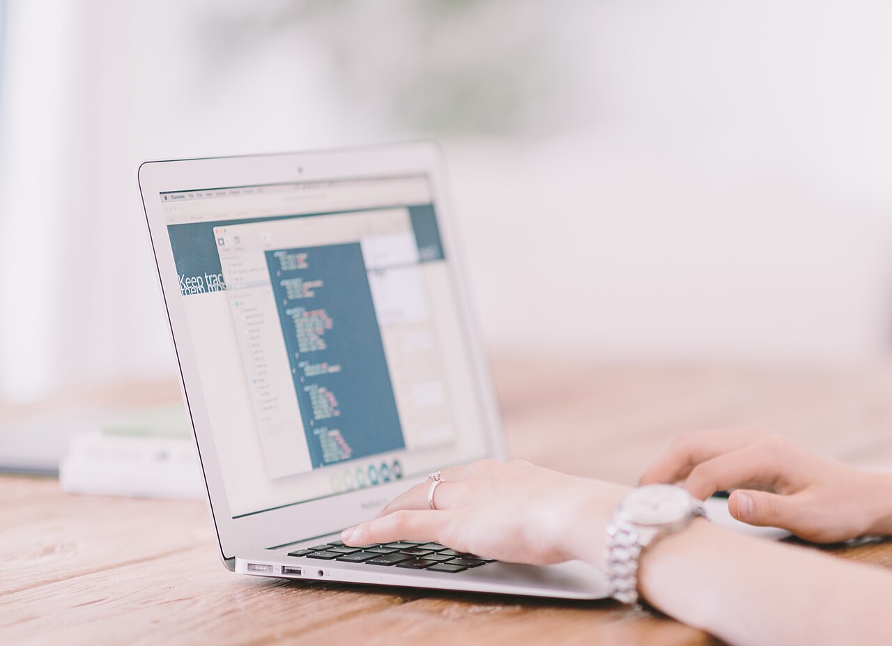 AI coding assistants: how code completion tools and coding agents work