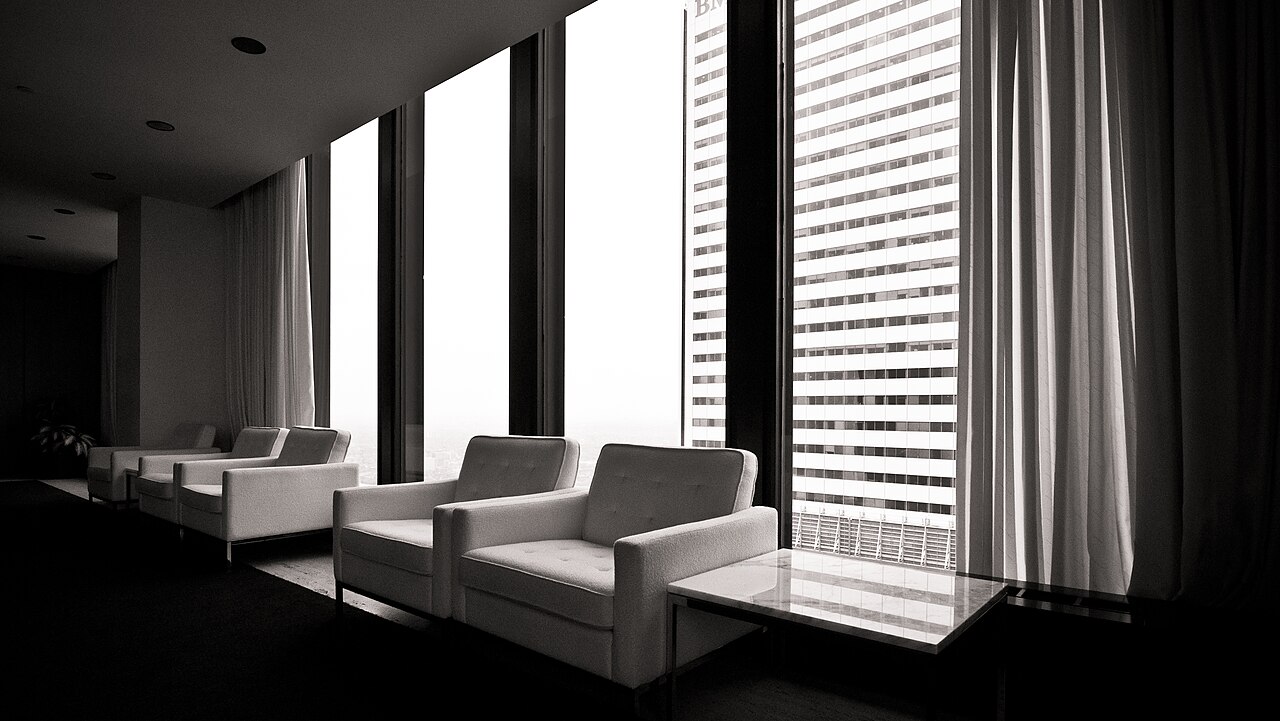 AI governance in companies: policies, roles, inventories and audits